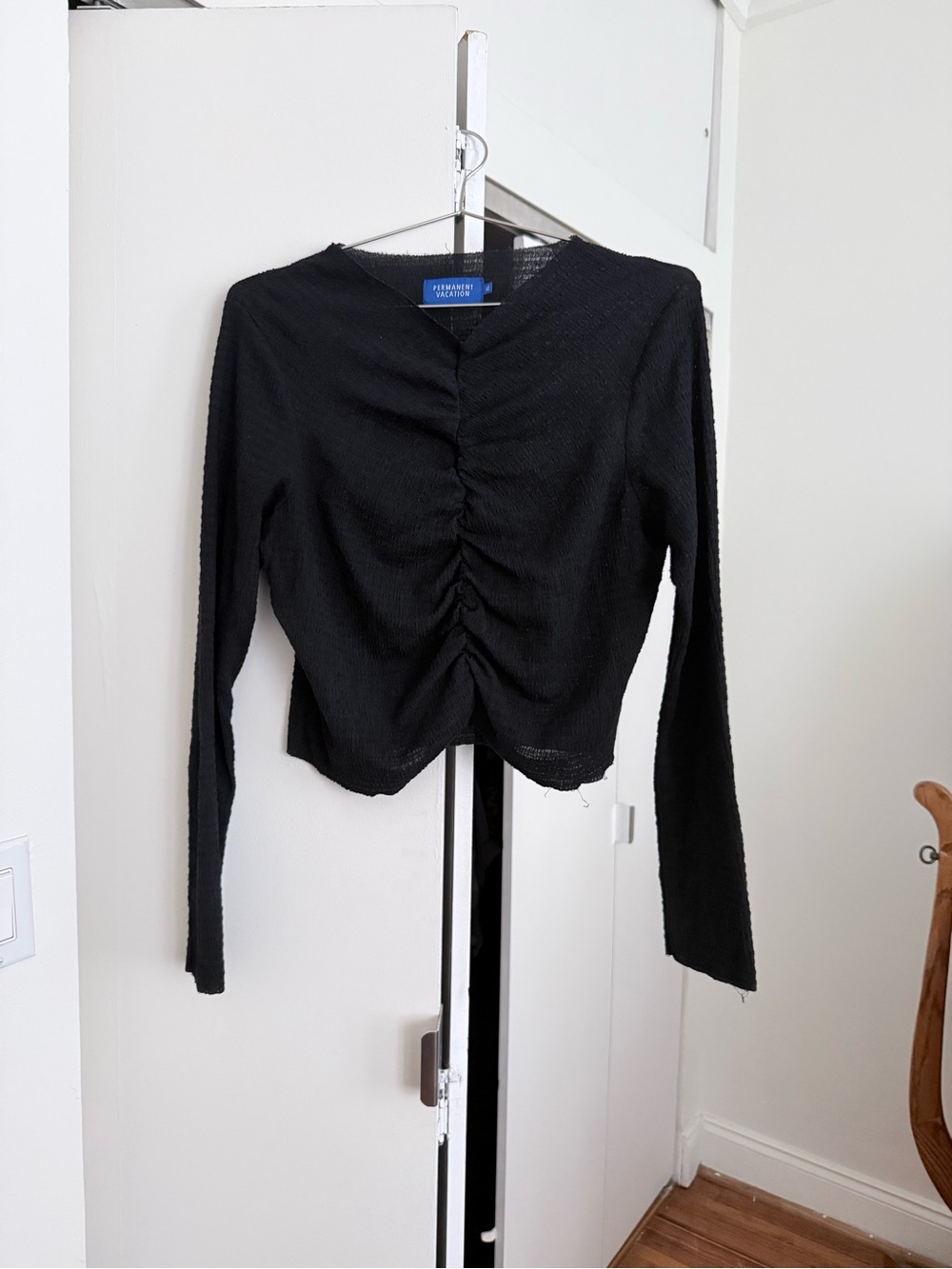 Black Ruched Long-Sleeve Crop Top